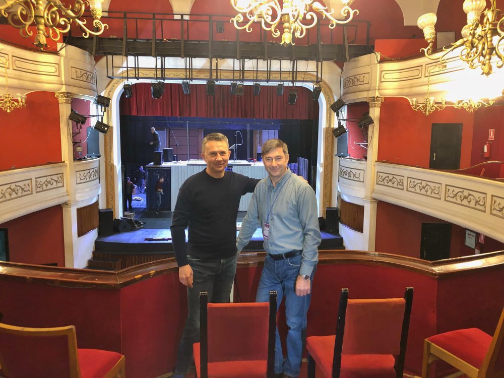 Херсонський театр показав у Румунії виставу про заробітчан