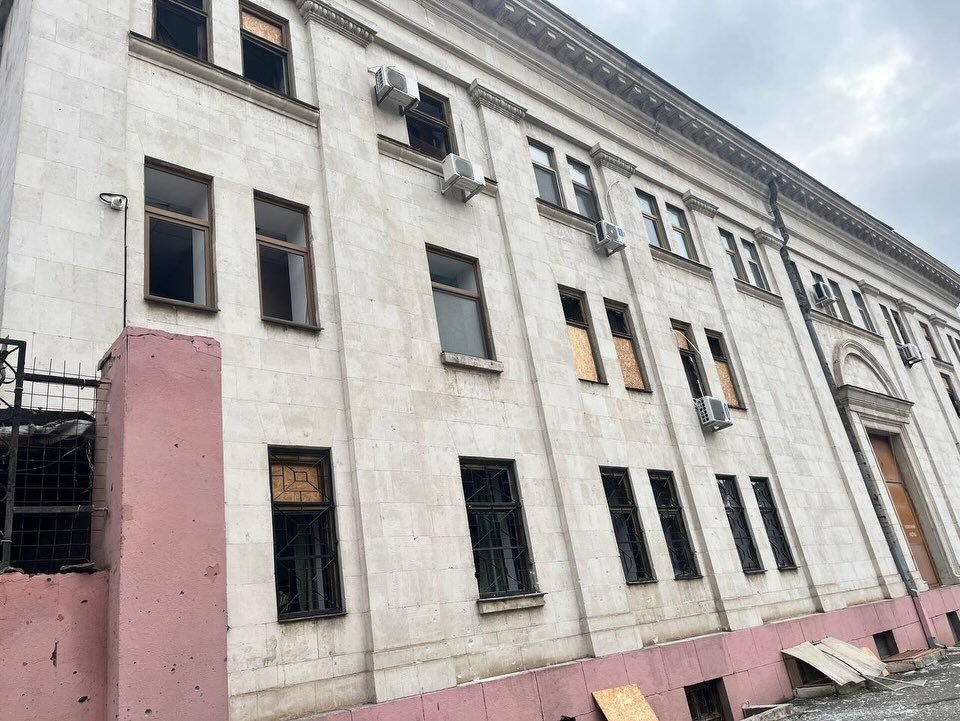 Пошкодження театру